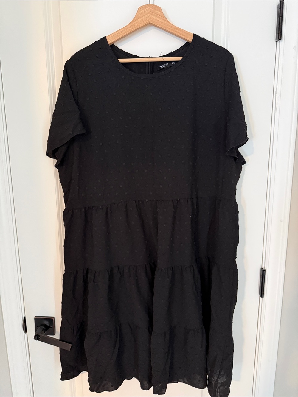SHEIN Black Textured Tiered Short Sleeve Dress